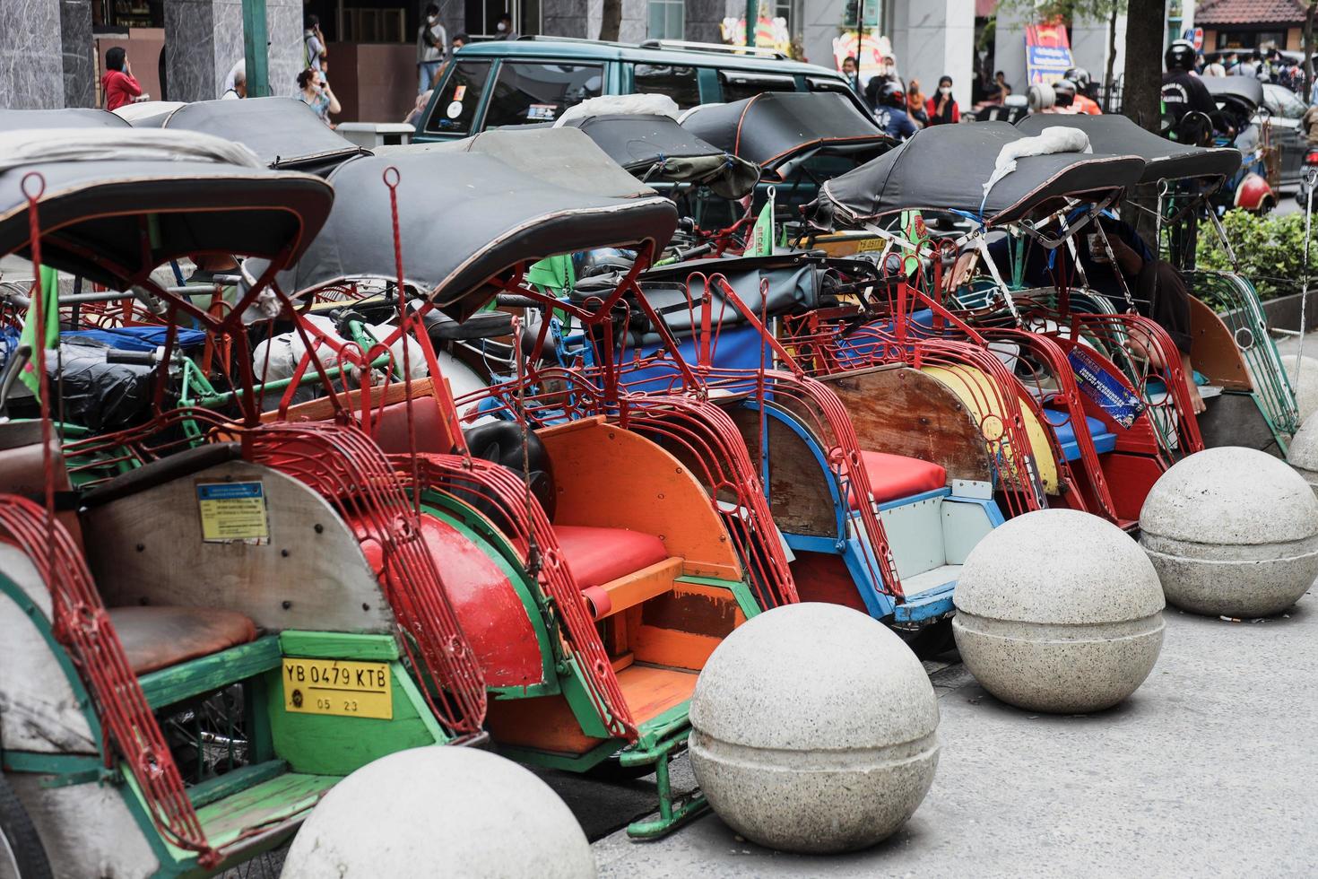 Peran Becak Tradisional Dalam Mendukung Pariwisata Di Kawasan Malioboro 