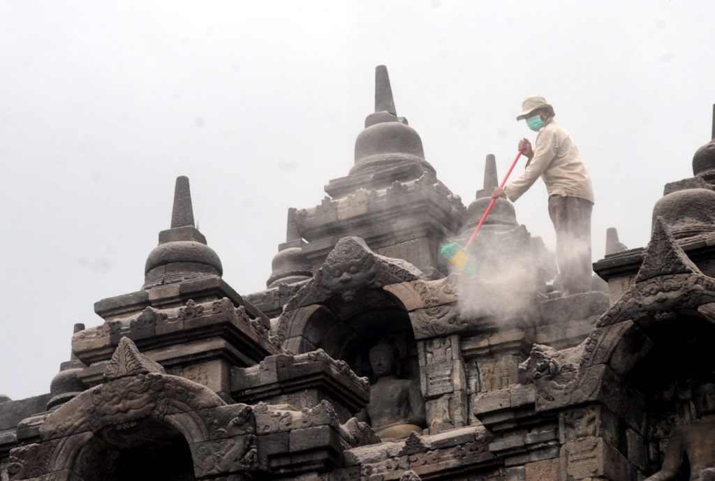 Melestarikan Cagar Budaya: Tantangan dan Solusi bagi Dinas Pariwisata
